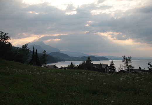 Coucher de soleil sur le lac de Thun vue des hauteurs de Leissigen (1)