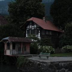 Leissigen, Maison au bord du lac de Thun