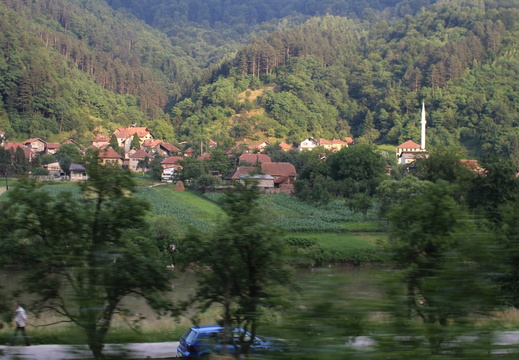 Village de vallée et sa mosquée