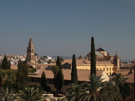 Cordoba / Cordoue - Vue sur la vieille ville et la cathédrale depuis l'Alcazar